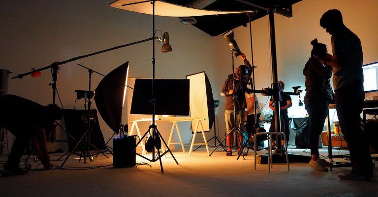 Puesto De Escena En Set De Grabaci&oacute;n Comunicaci&oacute;n Y Fotograf&iacute;a Upc